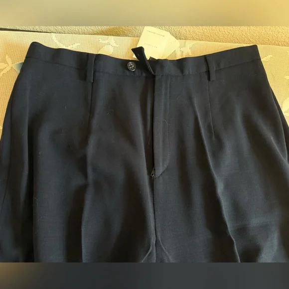 Banana Republic Women's Black Trousers. NWT. - Picture 4 of 5